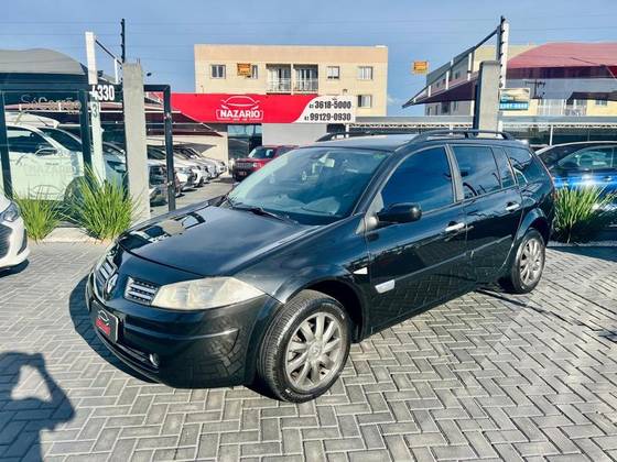 RENAULT MEGANE 1.6 DYNAMIQUE GRAND TOUR 16V FLEX 4P MANUAL RENAULT MEGANE 1.6 DYNAMIQUE GRAND TOUR 16V FLEX 4P MANUAL